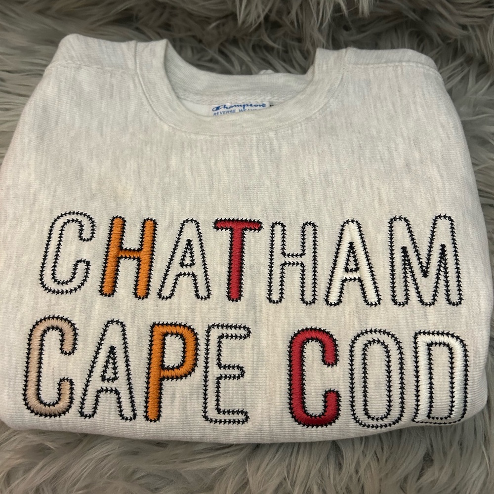 Champion reverse weave Sweat shirt size YS 6-7, Chatham Cape cod Logo NWOT